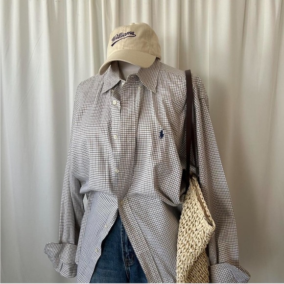 Vintage Ralph Lauren Classic Fit Cotton Button-down shirt. - Picture 5 of 8